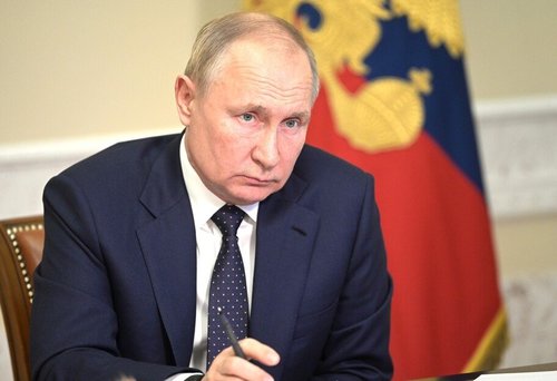 Украины дайнд алдаа гаргасныг нь Путинд хэлсэн ойрын хүн нь хэн байв