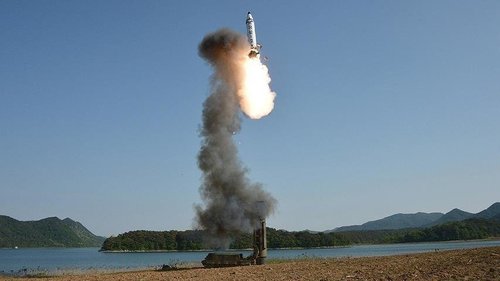 Хойд Солонгосын туршсан пуужин АНУ-д хүрэх боломжтой