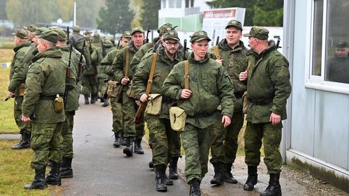 Оросууд Луганск мужийн оршин суугчдыг албадан дайчилж байна