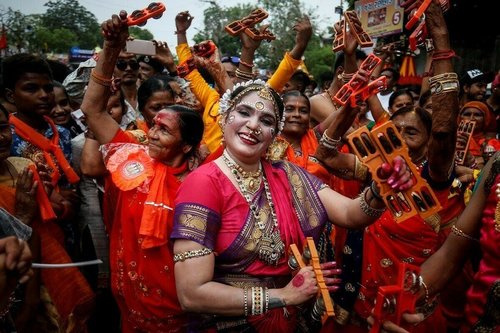 World Population Review: Энэтхэг хүн амынхаа тоогоор Хятадыг ардаа орхив