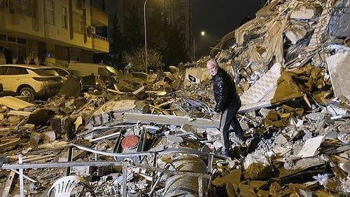 Энэтхэгийн аврагчдын эхний ээлжийн бүлэг Туркийг зорьжээ