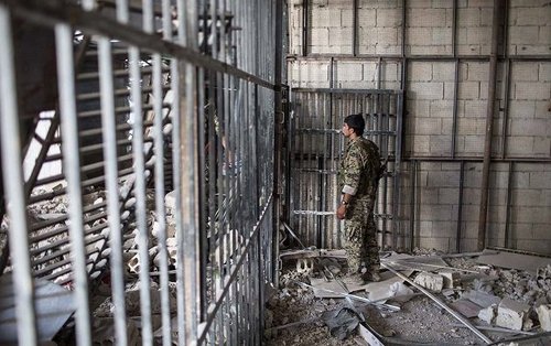 Газар хөдлөлтийн дараа Сирийн шоронгоос 20 алан хядагч зугтсан байж болзошгүй