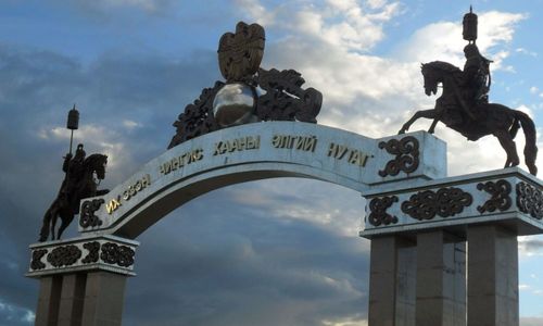 Хэнтий аймгийн ЗДТГ-ын нэр дээрх 0001 ХЭА машиныг 17 саяар засварлажээ