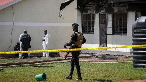 Угандад алан хядагчдын гарт 42 сурагч амиа алджээ