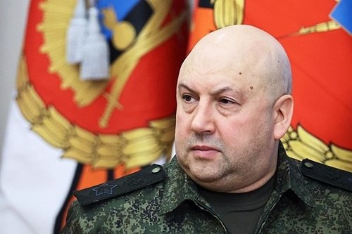 Путин Генерал Суровикинийг албан тушаалаас нь халжээ