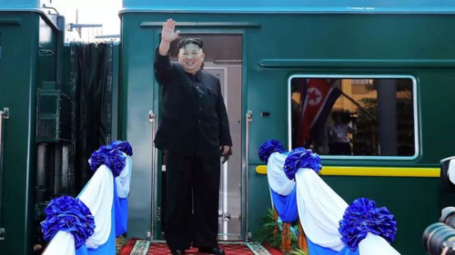 Ким Жон Уны хөлөглөдөг хуягт галт тэрэг, хувийн онгоц, тансаг машин