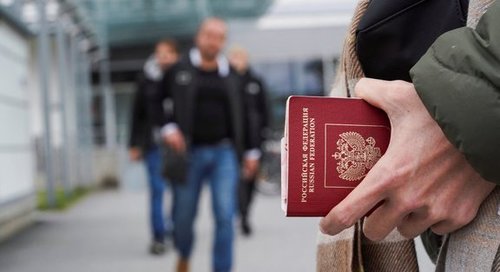 Латви Оросын 3600 иргэнийг улсаасаа албадан гаргана
