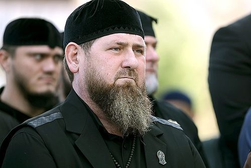 Кадыров Палестиныг дэмжиж, чечень дайчдыг илгээх санал тавьжээ