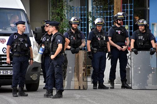 Europe1: Монголын Ерөнхий сайд асны хүү халдлагад өртөж, 600 мянган евро дээрэмдүүлжээ