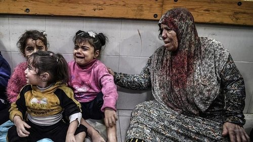 Израилын арми дүрвэгчдийн хуаранд цохилт өгсний улмаас 90 хүн амиа алджээ