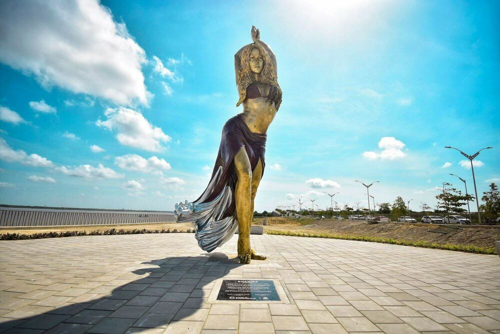 Шакирагийн баримлыг төрөлх хотод нь босгожээ