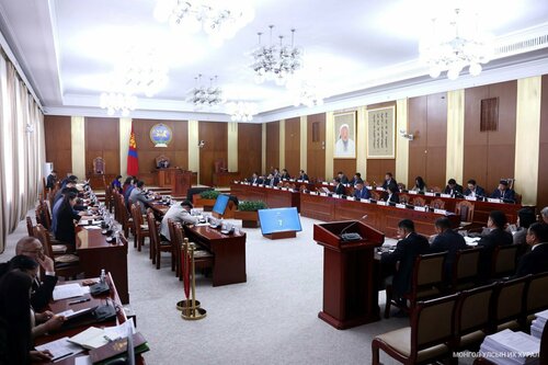 УИХ: Ерөнхий сайдын мэдээллийг сонсоно